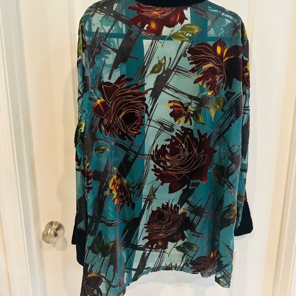 Coldwater Creek Burgundy and Green/Blue Kimono With Black Velvet Trim - Picture 2 of 7